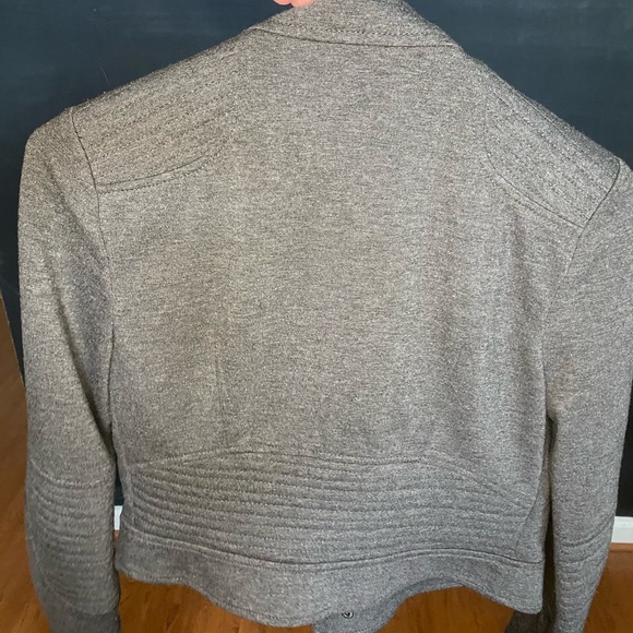 BCBG Cropped Jacket - Picture 3 of 3